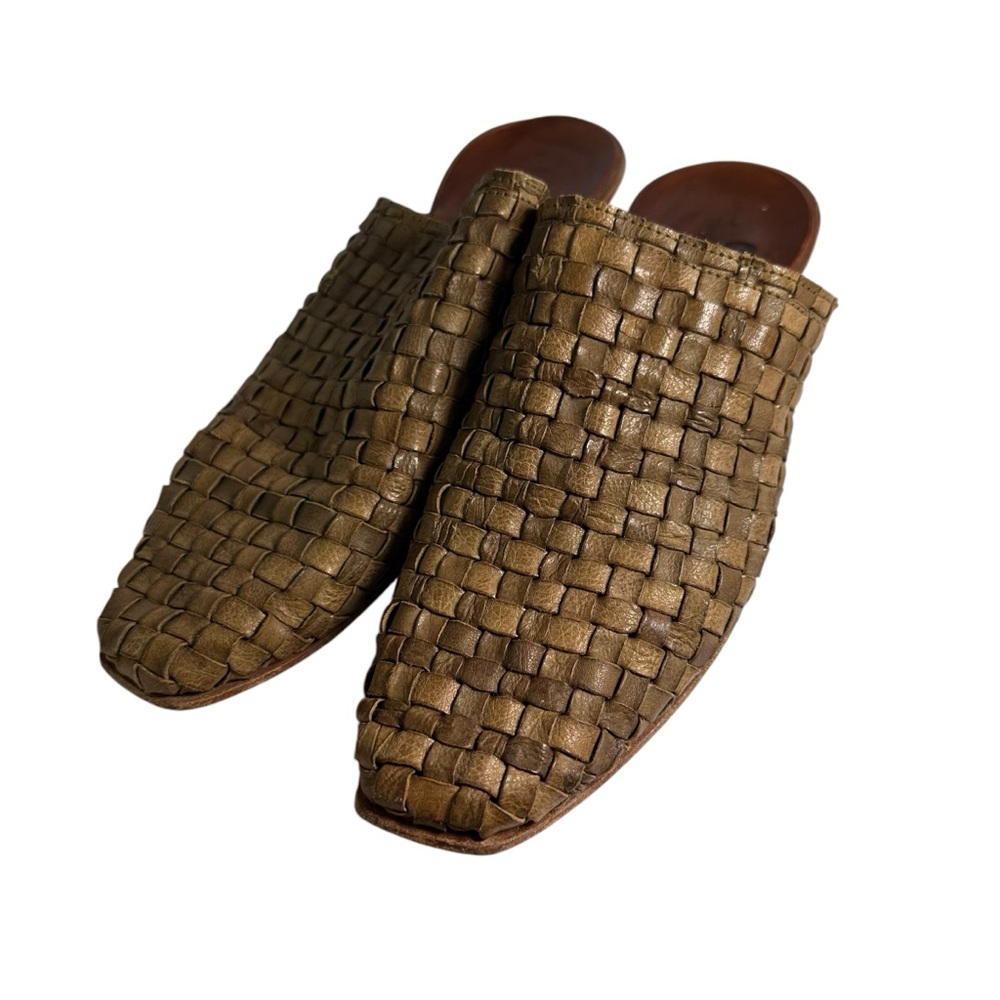 Genuine CYDWOQ Vintage Orient olive/taupe leather woven sandals 37.5 7